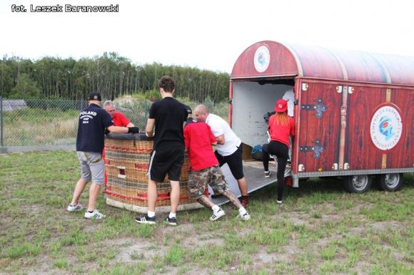 Ekscytująca ekspedycja repliką balonu braci Montgolfier cz.1