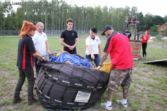 Ekscytująca ekspedycja repliką balonu braci Montgolfier cz.1