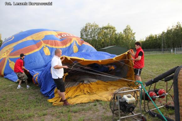 Ekscytująca ekspedycja repliką balonu braci Montgolfier cz.1