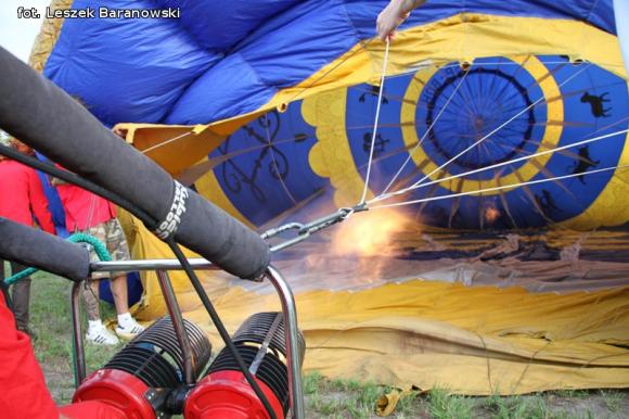 Ekscytująca ekspedycja repliką balonu braci Montgolfier cz.1
