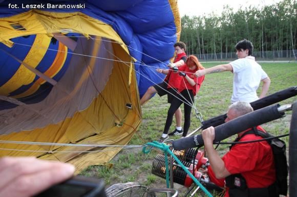 Ekscytująca ekspedycja repliką balonu braci Montgolfier cz.1