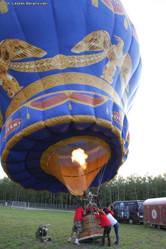 Ekscytująca ekspedycja repliką balonu braci Montgolfier cz.1