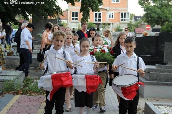 Krośniewice w hołdzie powstańcom warszawskim