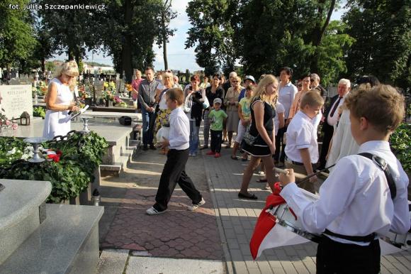 Krośniewice w hołdzie powstańcom warszawskim