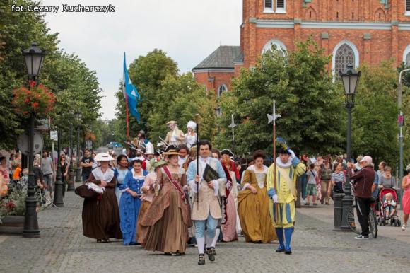 Historia wezwała Króla Sasa... do Kutna