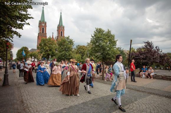 Historia wezwała Króla Sasa... do Kutna