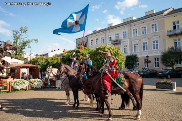 Historia wezwała Króla Sasa... do Kutna