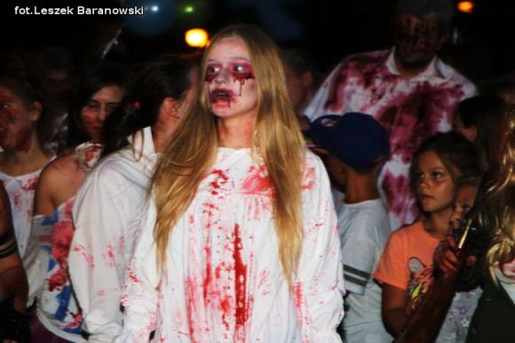 Kino pod fontanną otwarte i zombie na Królewskiej