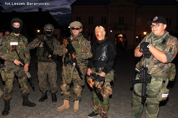 Kino pod fontanną otwarte i zombie na Królewskiej