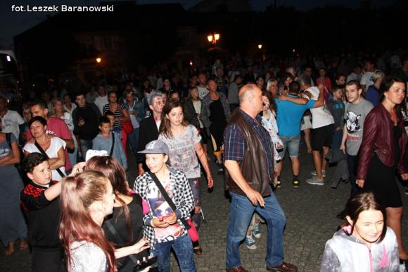 Kino pod fontanną otwarte i zombie na Królewskiej