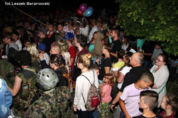 Kino pod fontanną otwarte i zombie na Królewskiej