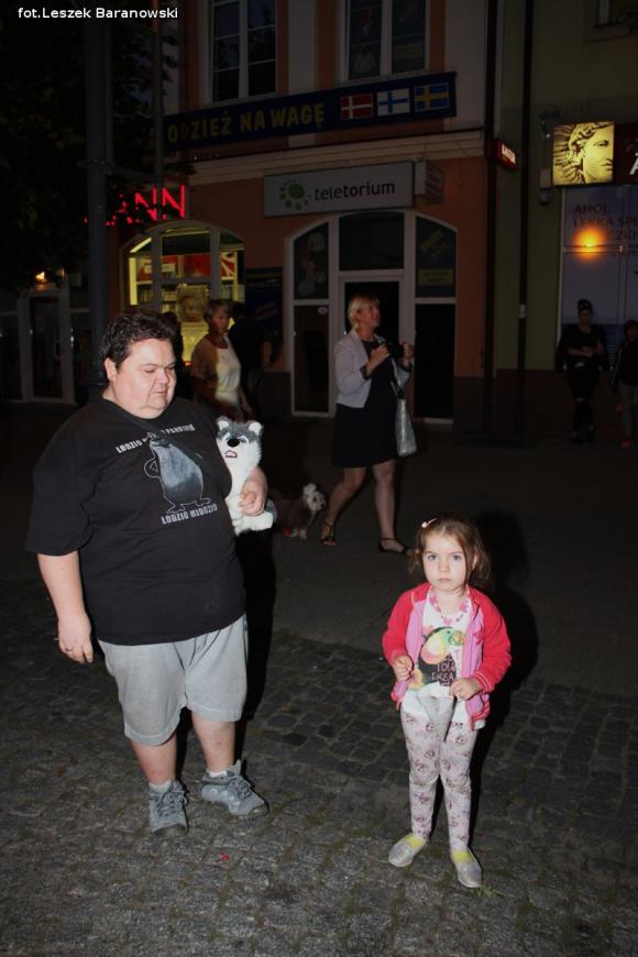 Kino pod fontanną otwarte i zombie na Królewskiej