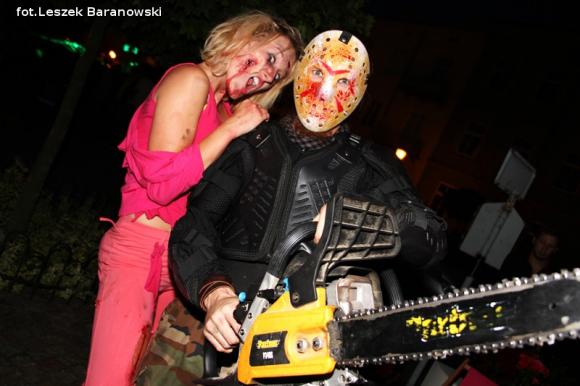 Kino pod fontanną otwarte i zombie na Królewskiej