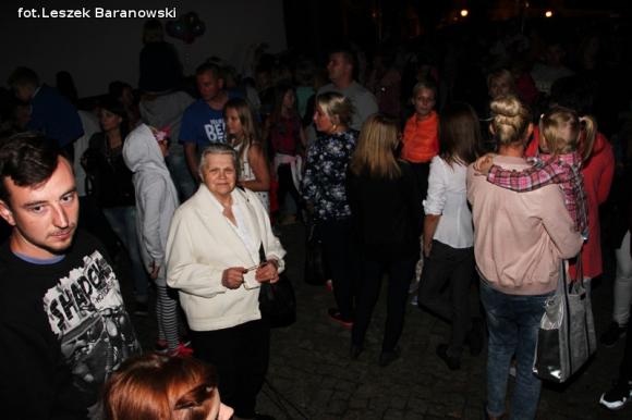 Kino pod fontanną otwarte i zombie na Królewskiej