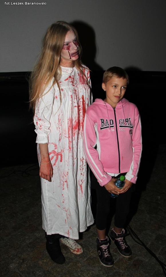 Kino pod fontanną otwarte i zombie na Królewskiej