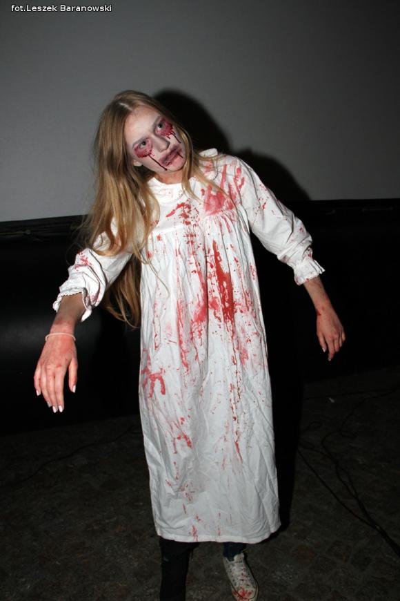 Kino pod fontanną otwarte i zombie na Królewskiej