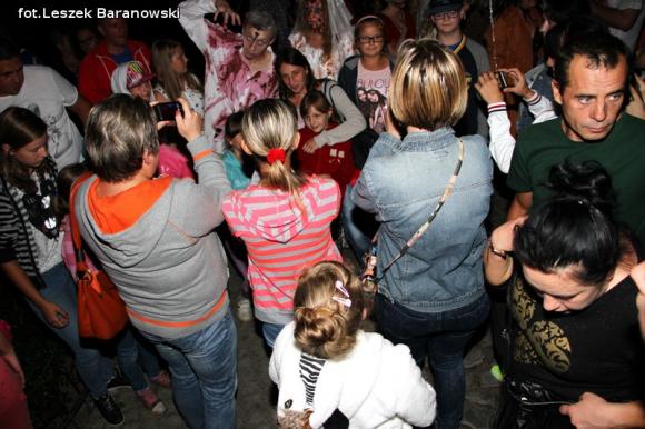 Kino pod fontanną otwarte i zombie na Królewskiej