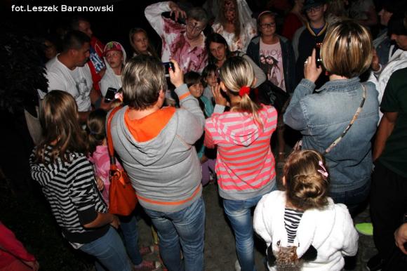 Kino pod fontanną otwarte i zombie na Królewskiej