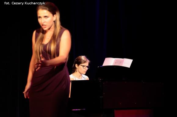 Najpiękniejsze pieśni w mistrzowskich głosach i palcach