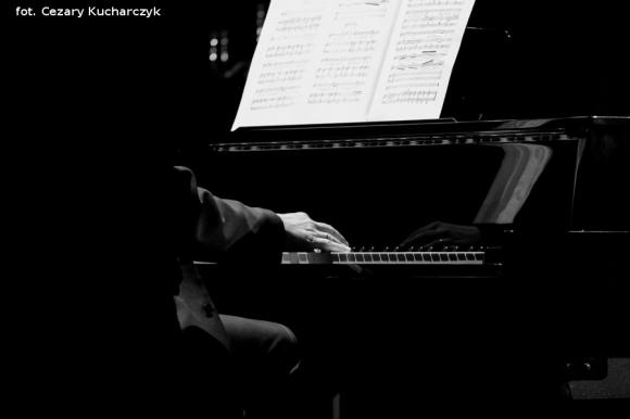 Najpiękniejsze pieśni w mistrzowskich głosach i palcach