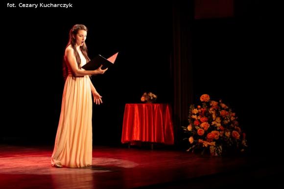 Najpiękniejsze pieśni w mistrzowskich głosach i palcach