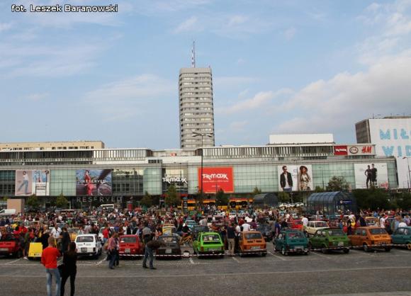 Wakacyjne wspomnienia: Na 13 Ogólnopolskim Zlocie Fiata 126P w Warszawie