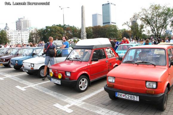 Wakacyjne wspomnienia: Na 13 Ogólnopolskim Zlocie Fiata 126P w Warszawie