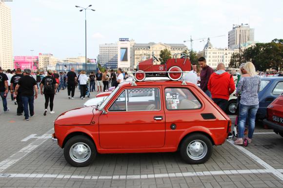 Wakacyjne wspomnienia: Na 13 Ogólnopolskim Zlocie Fiata 126P w Warszawie