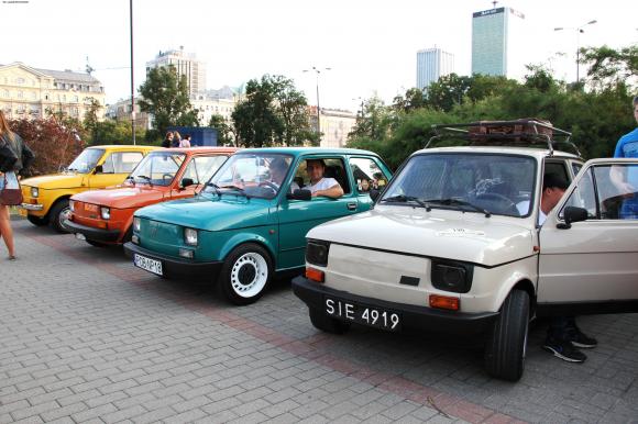 Wakacyjne wspomnienia: Na 13 Ogólnopolskim Zlocie Fiata 126P w Warszawie