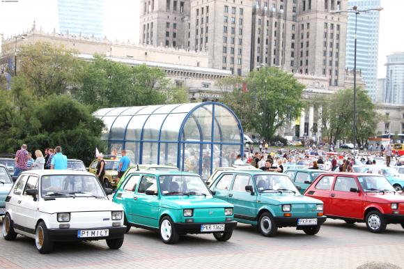 Wakacyjne wspomnienia: Na 13 Ogólnopolskim Zlocie Fiata 126P w Warszawie