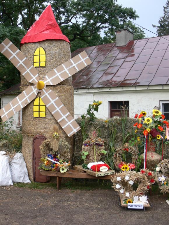 Deszczowe dożynki w Leszczynku