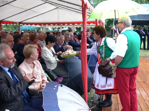 Deszczowe dożynki w Leszczynku