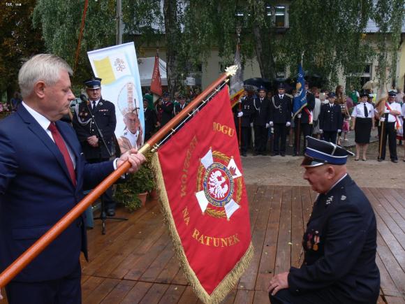 Deszczowe dożynki w Leszczynku