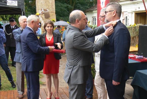 Deszczowe dożynki w Leszczynku