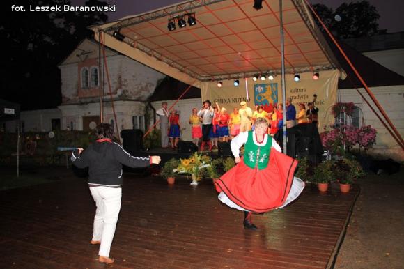 Dożynki wojewódzkie, a na nich nasze zespoły folklorystyczne