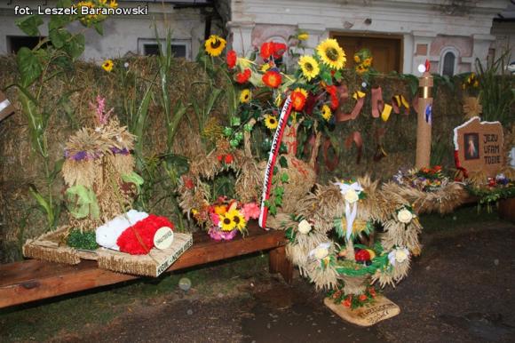 Dożynki wojewódzkie, a na nich nasze zespoły folklorystyczne