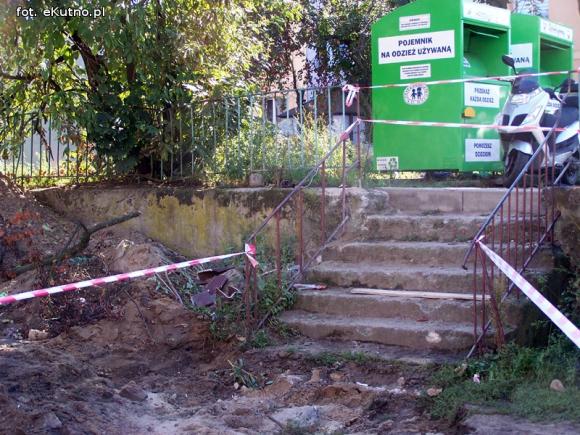 Na Wojska Polskiego remont idzie jak po grudzie