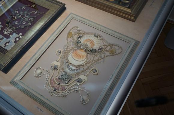 Nagroda Prezydenta Kutna w rękach artystki malarki. Gratulujemy Krystynie Brzozowskiej