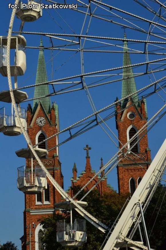 Pierwszy dzień Święta Róży okiem Piotra Szatkowskiego
