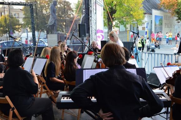 Pierwszy dzień Święta Róży okiem Piotra Szatkowskiego