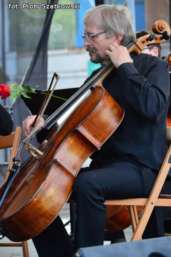 Pierwszy dzień Święta Róży okiem Piotra Szatkowskiego