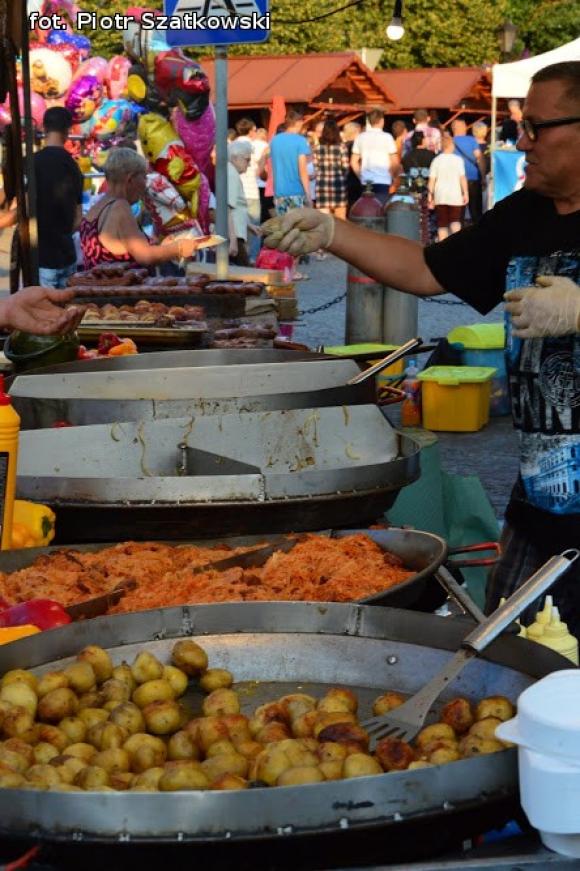 Pierwszy dzień Święta Róży okiem Piotra Szatkowskiego