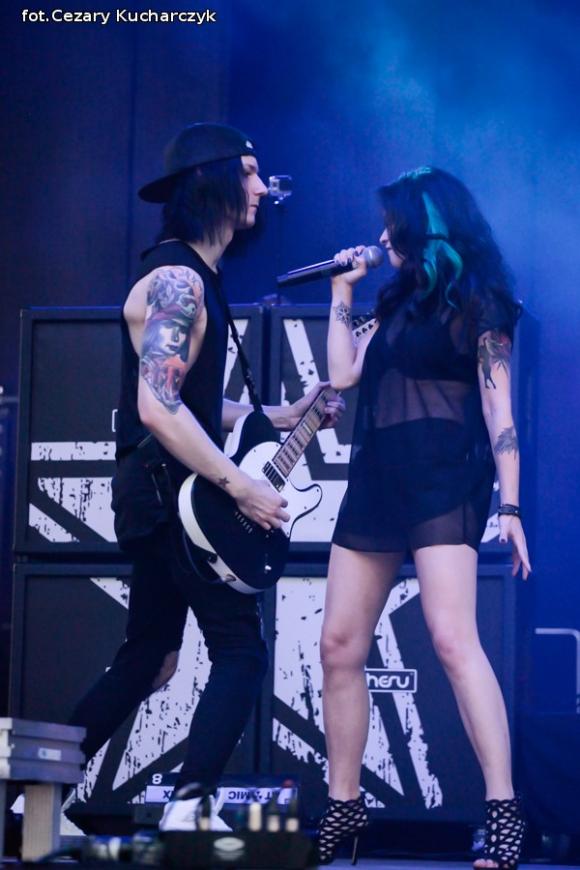 Ewelina Lisowska na początek koncertów nad Ochnią