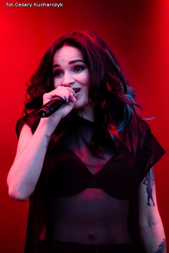 Ewelina Lisowska na początek koncertów nad Ochnią