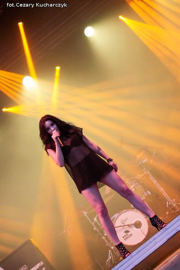 Ewelina Lisowska na początek koncertów nad Ochnią