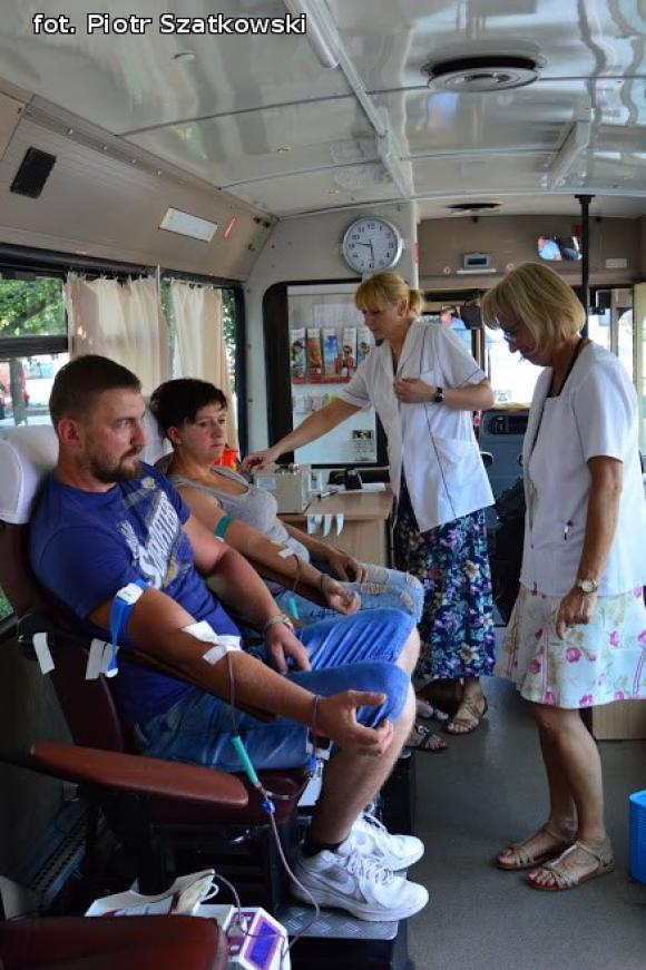 Laureaci Kwietnika, mistrz szybownik, baśniowe obrazy, zabawa w lunaparku. Co widział Piotr podczas drugiego dnia Święta Róży?