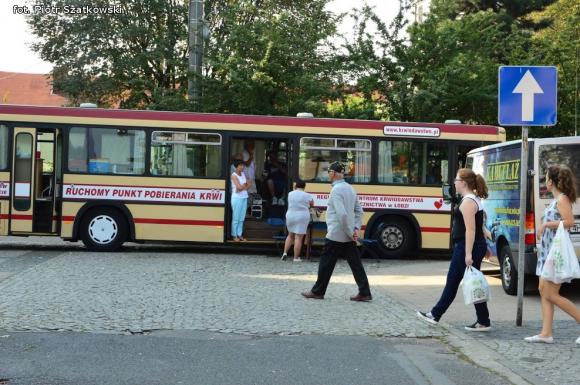 Laureaci Kwietnika, mistrz szybownik, baśniowe obrazy, zabawa w lunaparku. Co widział Piotr podczas drugiego dnia Święta Róży?