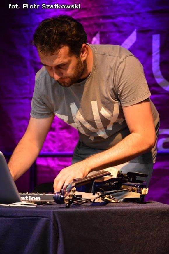 Laureaci Kwietnika, mistrz szybownik, baśniowe obrazy, zabawa w lunaparku. Co widział Piotr podczas drugiego dnia Święta Róży?