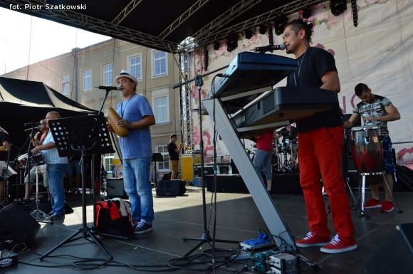 Laureaci Kwietnika, mistrz szybownik, baśniowe obrazy, zabawa w lunaparku. Co widział Piotr podczas drugiego dnia Święta Róży?