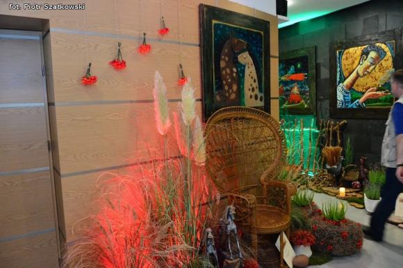 Laureaci Kwietnika, mistrz szybownik, baśniowe obrazy, zabawa w lunaparku. Co widział Piotr podczas drugiego dnia Święta Róży?